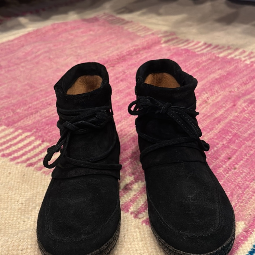 Ugg booties new 8